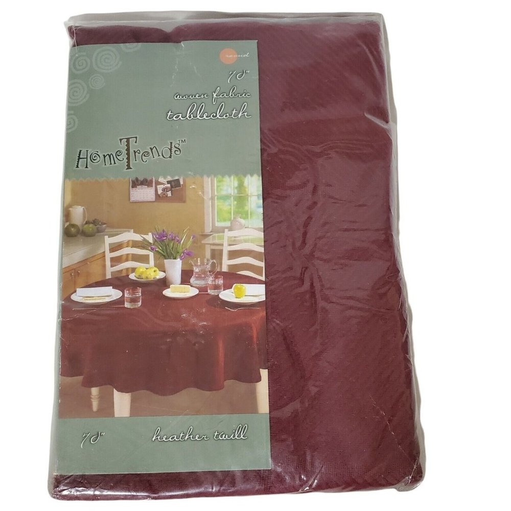 Home Trends Round Table Cloth 70” Heather Twill Dk Red Burgundy NIP
